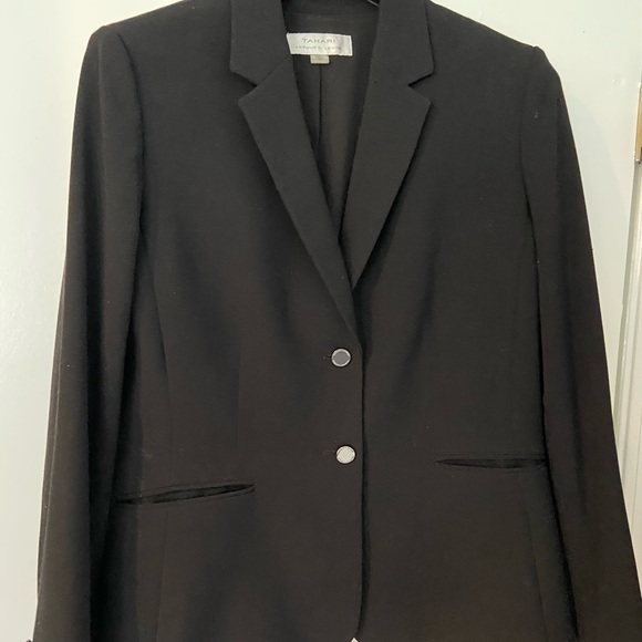 Classic black blazer - Picture 1 of 4